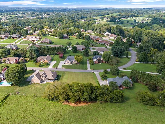 4th image of 2574 Creekstone Cir