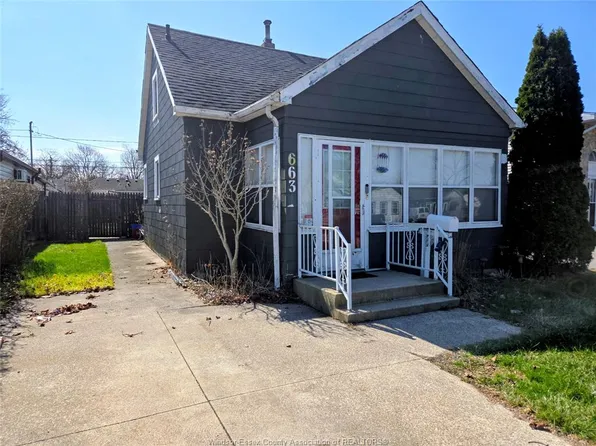 663 Hildegarde St, Windsor, ON N8X 2Z7