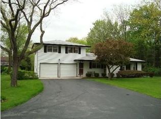 4264 Elm Rd, Gurnee, IL 60031