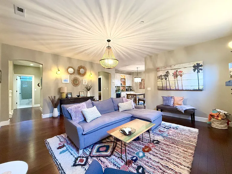 251 San Pedro Ave — Photo 5