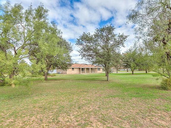 3rd image of 6601 Sykes Cir