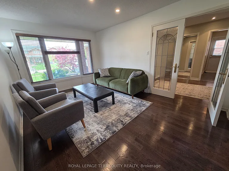 59 Foxhill Dr — Photo 13