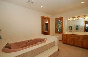 2nd image of 422 Windwood Cir