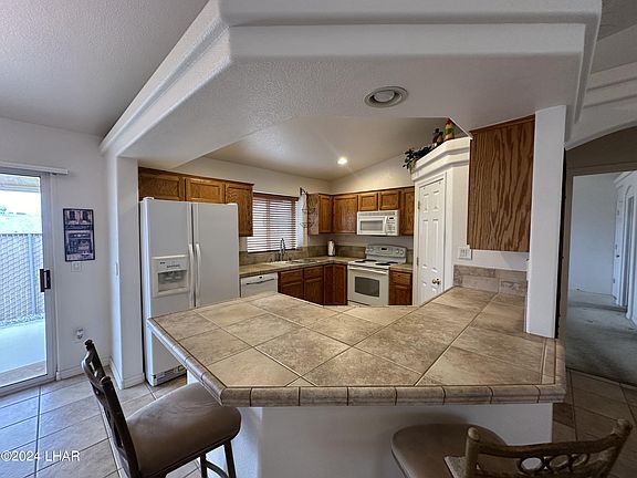 2nd image of 2510 Tovar Ln