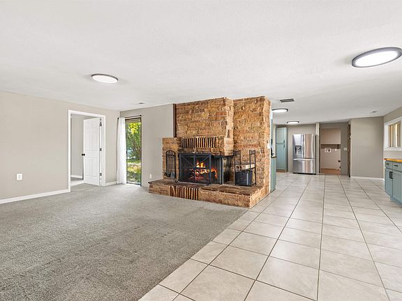 4th image of 3122 5th St