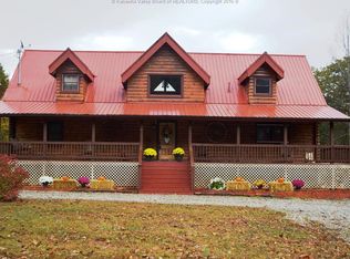 455 Midway Rd, Alum Creek, WV 25003