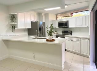 8273 Severn Dr APT B, Boca Raton, FL 33433