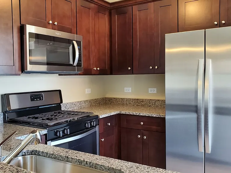 435-465 Timber Pointe Dr — Photo 15