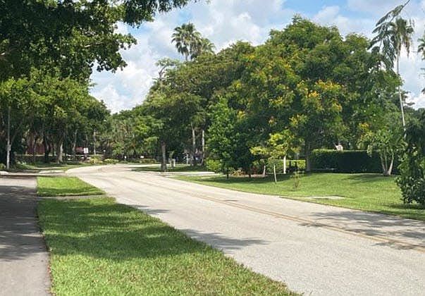 2nd image of 2200 S Cypress Bend Dr Unit 80