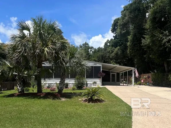 1524 Valencia Dr, Lillian, AL 36549
