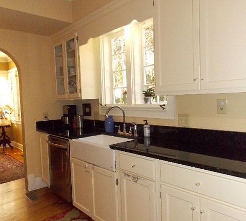 5th image of 1413 Williams St