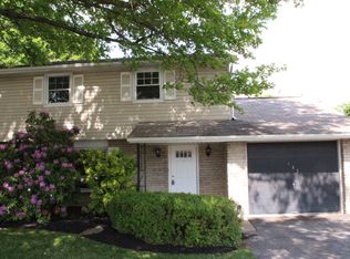 335 Edgewood Rd, York, PA 17402