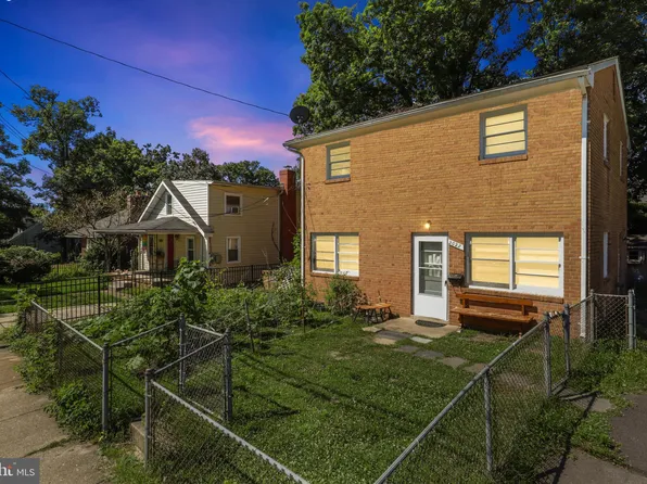 2022 S Nelson St, Arlington, VA 22204