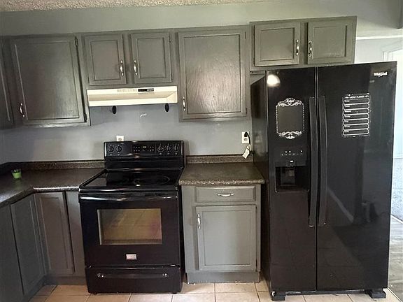 5th image of 353 Hickory Dr