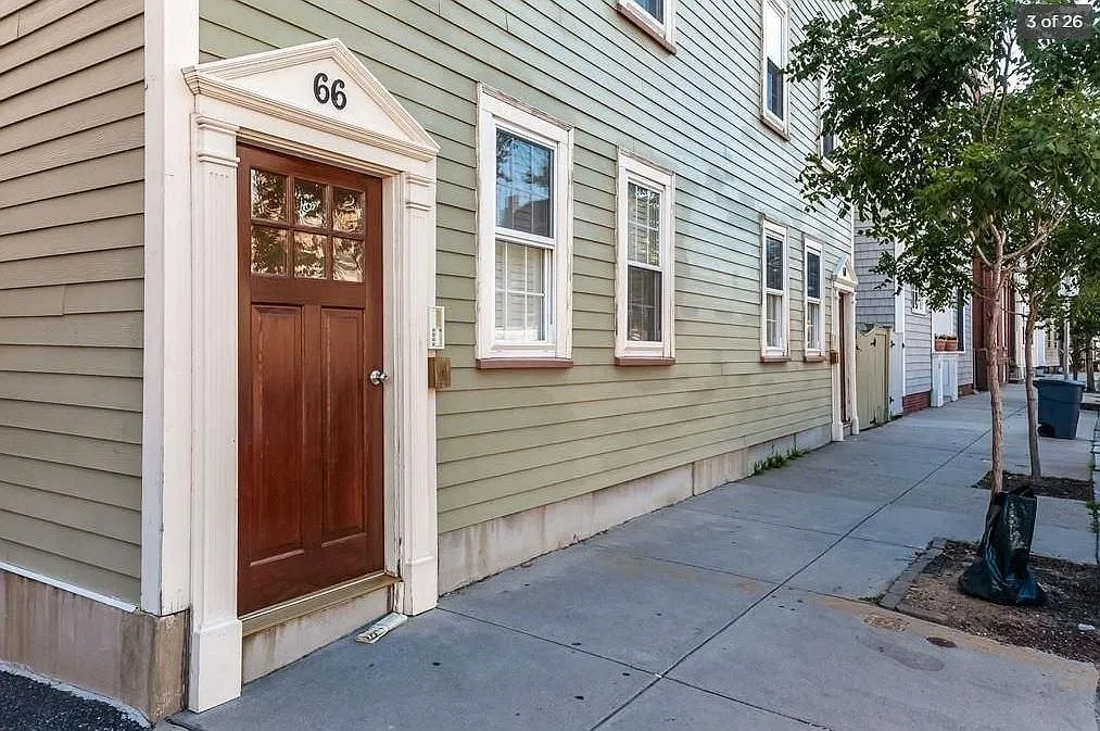 66 High St — Photo 2
