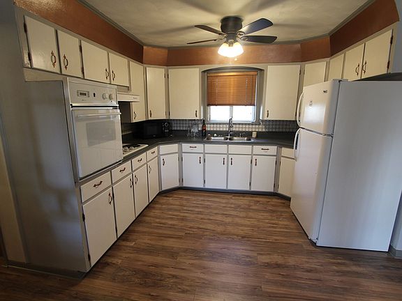2nd image of 1025 Cope Dr