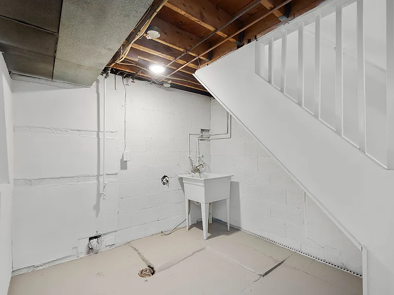 743 Elm Dr — Photo 5