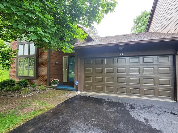 2nd image of 43 Cambridge Ct