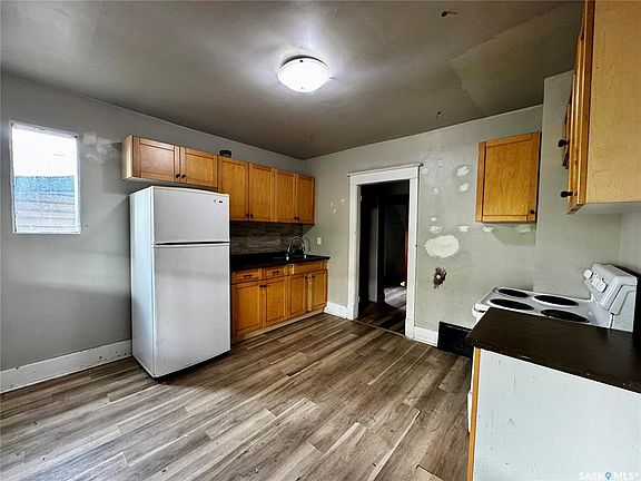 5th image of 408 I AVENUE N