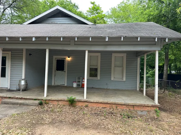 1208 N 10th St, Longview, TX 75601