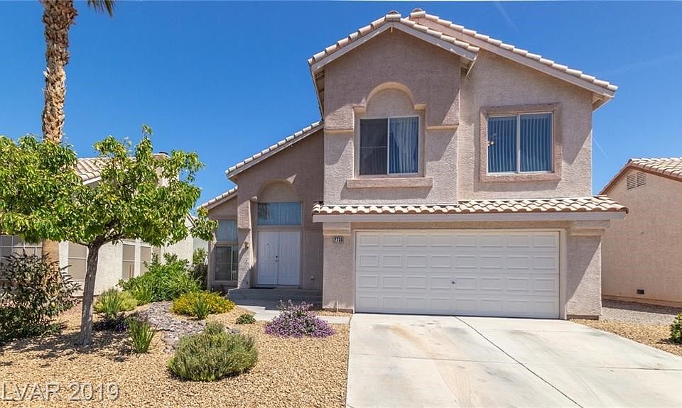 Lovely Green Valley home located near shopping and restaurants...