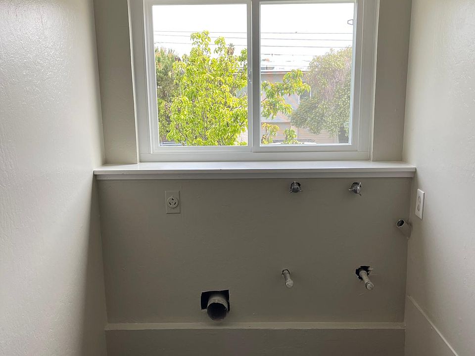 1st image of 849 9th Ave #3