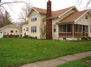 202 N Main St, Carthage, IN 46115