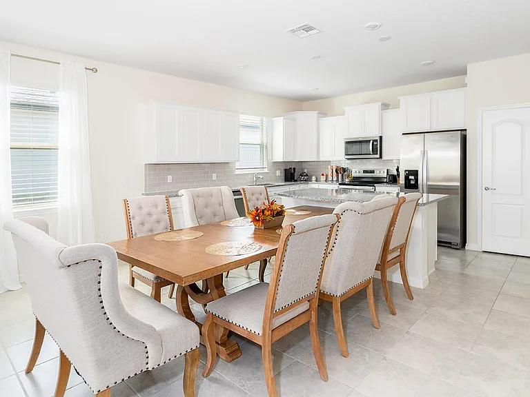 5553 Potenza Dr — Photo 6