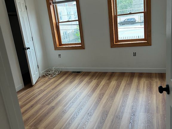 5th image of 3219 Tilton St Floor 2