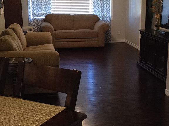 4th image of 710 Lee Dr