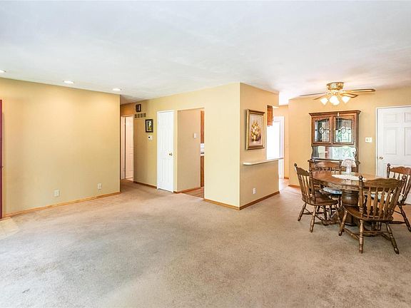 4th image of 1438 Homecrest Dr