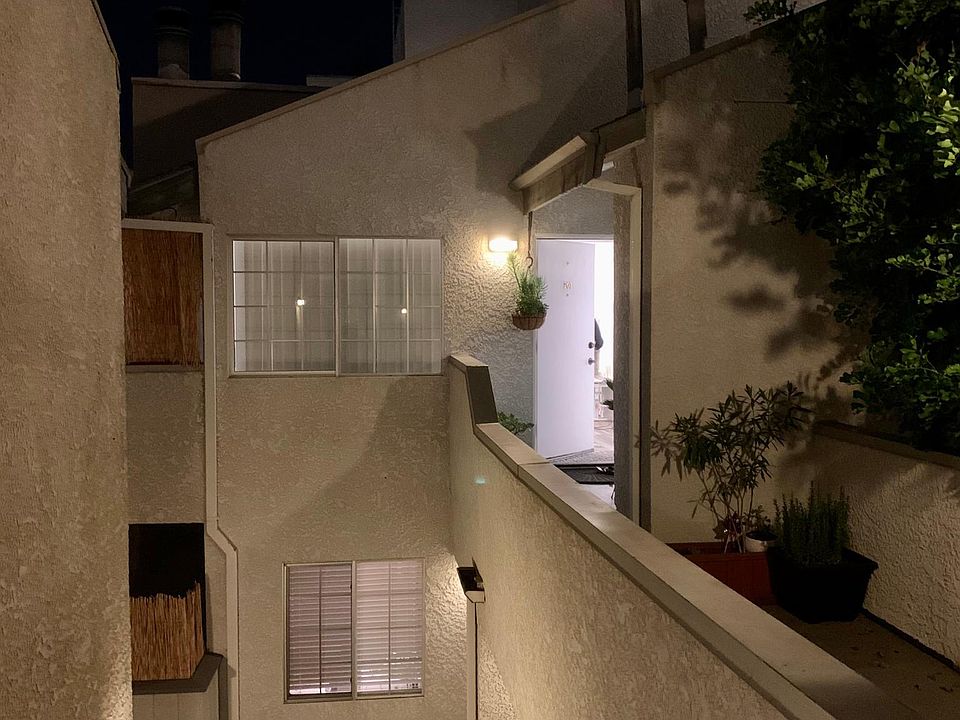 1st image of 20155 Keswick St Unit 207