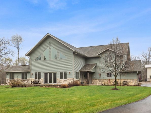 904 Porcupine Trl, Aitkin, MN 56431