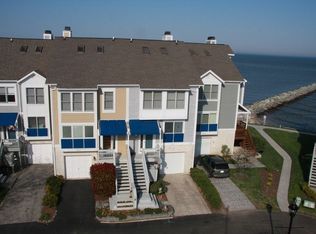 8077 Windward Key Dr, Chesapeake Beach, MD 20732