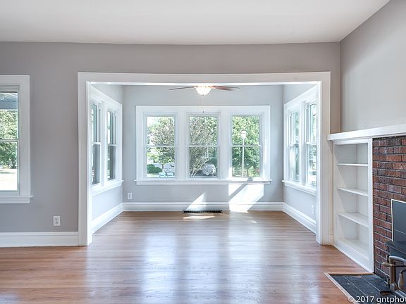 5th image of 264 N Evergreen Ave