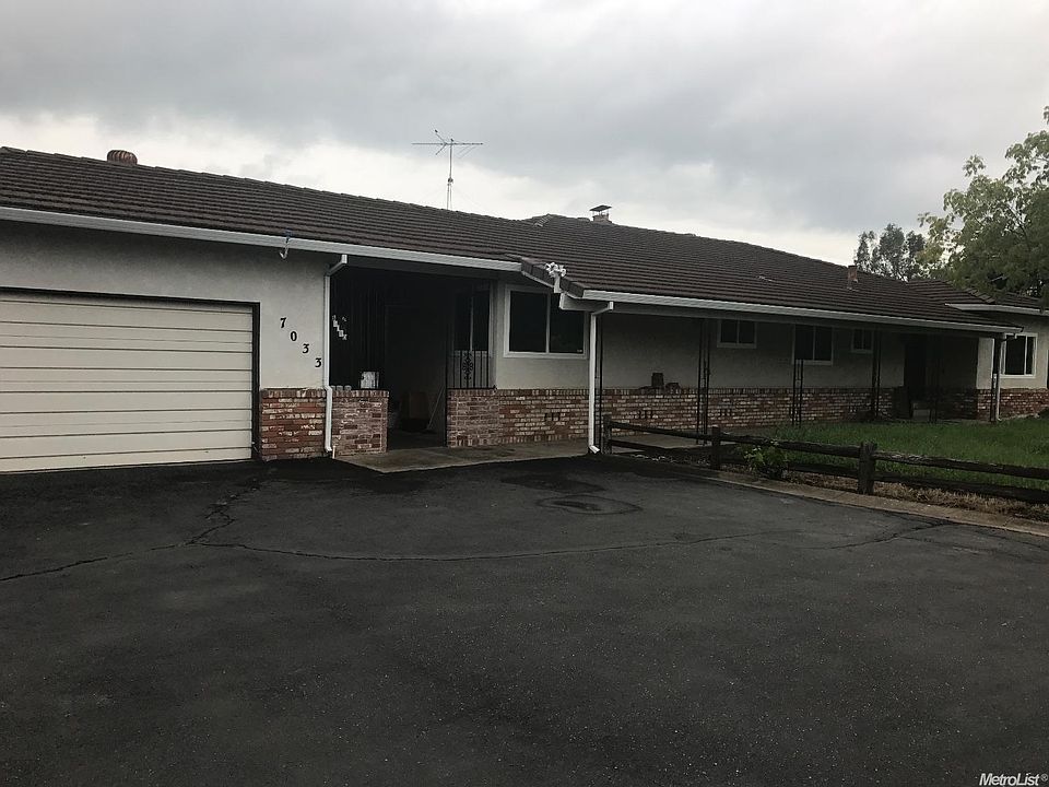 1st image of 7033 32nd St
