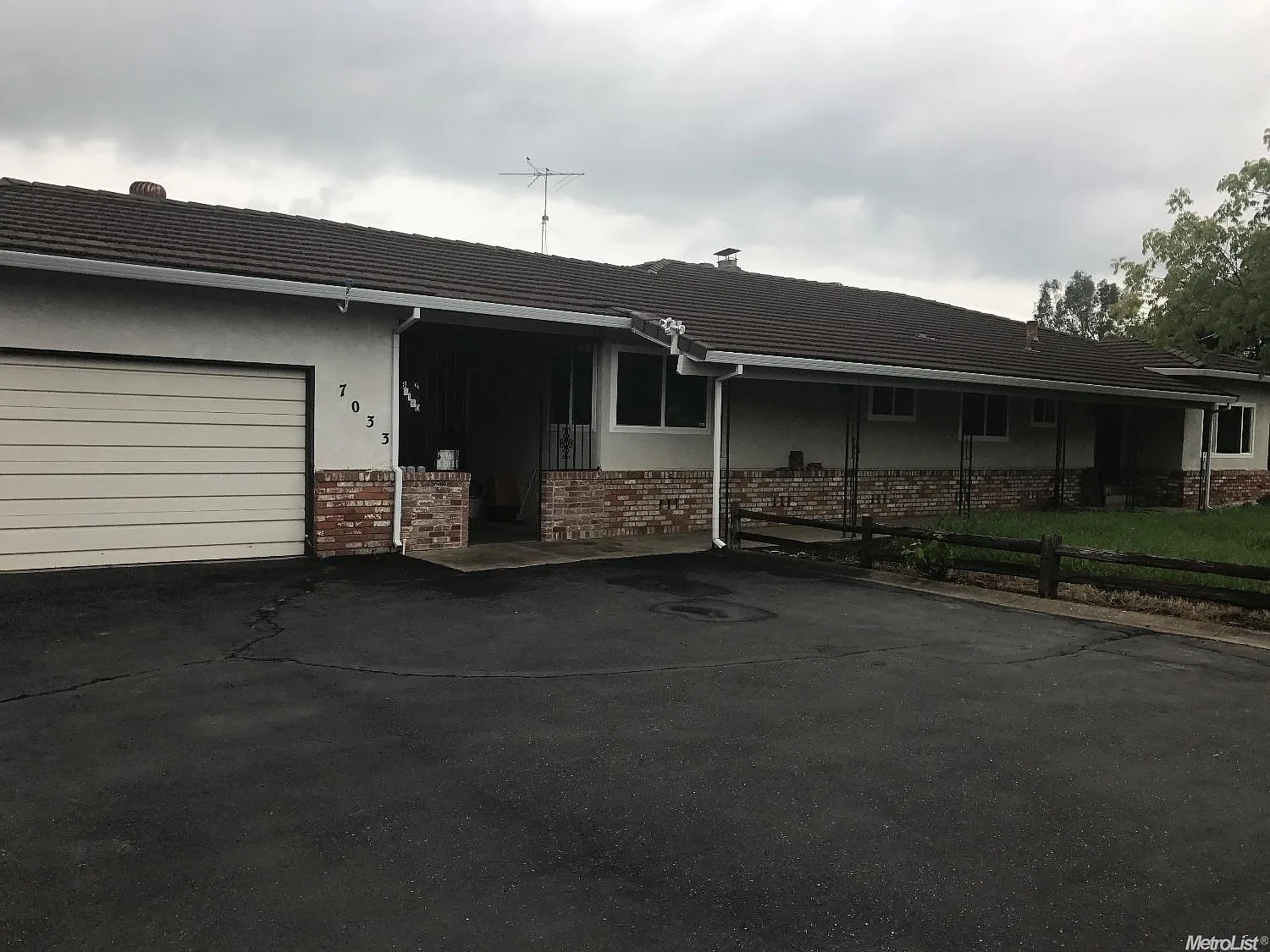 7033 32nd St photo 1