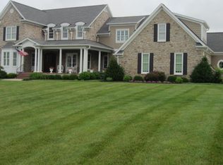 3203 Hidden Springs Ln, Prospect, KY 40059