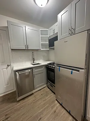 Rented by Peter R. Hungerford, LREB | media 15