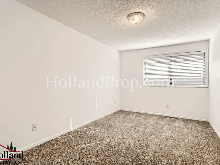 20761 NW Lapine Way — Photo 11