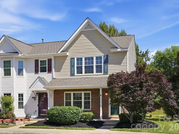 322 Deep Water Ln, Fort Mill, SC 29715