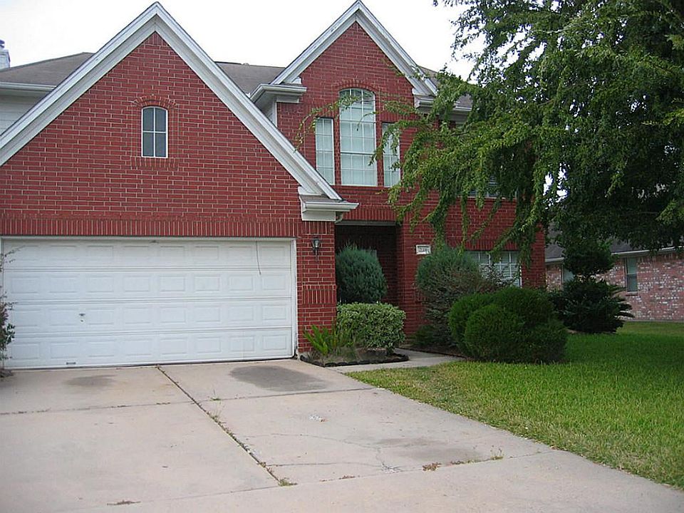 1st image of 2118 Laurel Oaks Dr