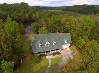 717 Ridgewood Dr, Blue Ridge, GA 30513