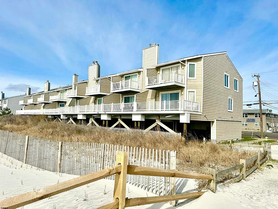 612 E Brigantine Ave #612