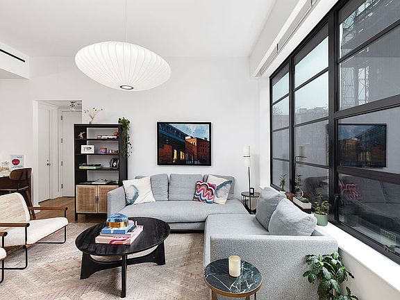 3rd image of 10 Sullivan St APT 3C