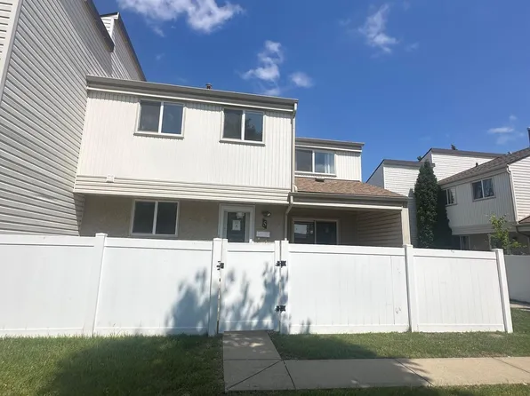 5 Woodvale Vlg NW, Edmonton, AB T6L 1W4