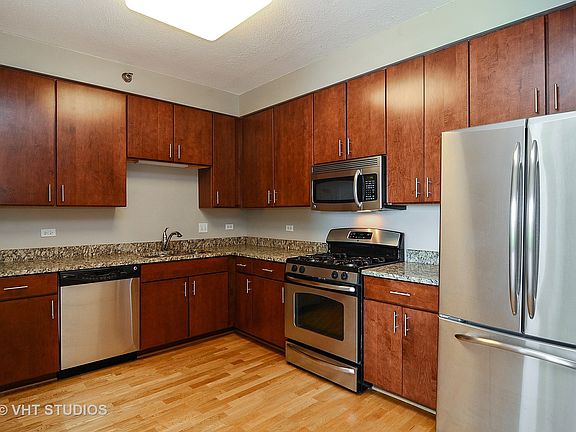3rd image of 1134 W Granville Ave APT 1113