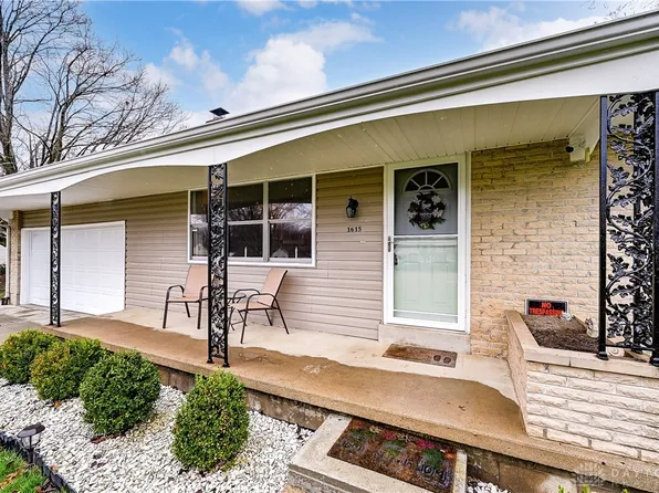 1615 Ridgeway Dr, Springfield, OH 45506