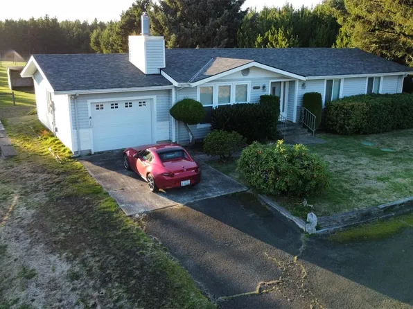 13505 N Place, Long Beach, WA 98631