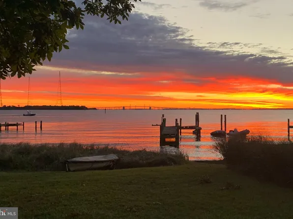 7011 Bay Front Dr, Annapolis, MD 21403
